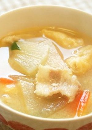白味噌の具沢山味噌汁♪ほんのり甘くて美味-レシピのメイン写真