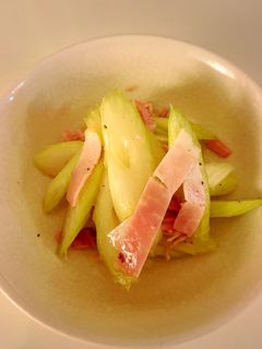 セロリとハムのサラダ-レシピのメイン写真