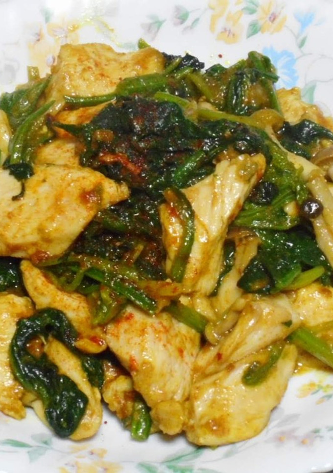 鶏ムネとほうれん草のマヨカレー炒め-レシピのメイン写真