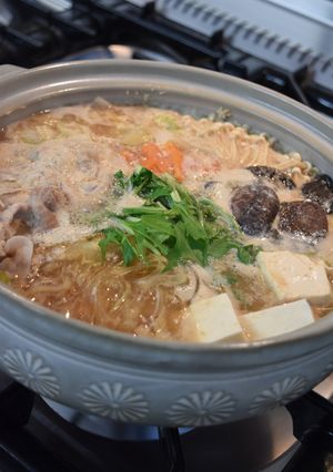 極旨です♪金ごま豆乳鍋！-レシピのメイン写真
