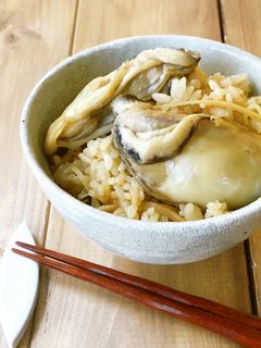 簡単♪牡蛎と生姜の炊き込みごはん-レシピのメイン写真