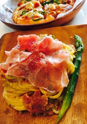アスパラと生ハムのカルボナーラ-レシピのメイン写真