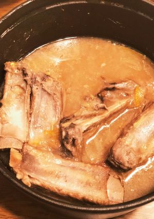 STAUBでスペアリブのワイン煮-レシピのメイン写真
