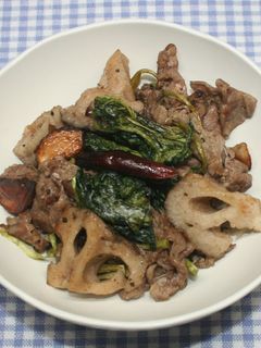 乾燥小松菜と牛こまのペペロンチーノ炒め-レシピのメイン写真