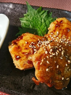 鶏つくねの照り焼き 卵の黄身添え-レシピのメイン写真
