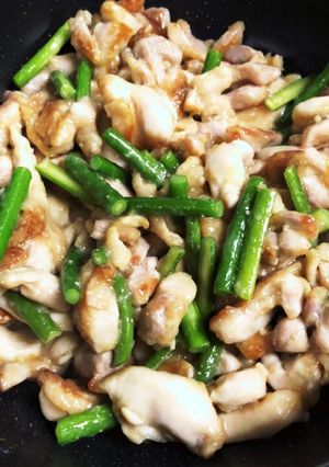 ご飯が進む♪鶏肉とニンニクの芽の味噌炒め-レシピのメイン写真