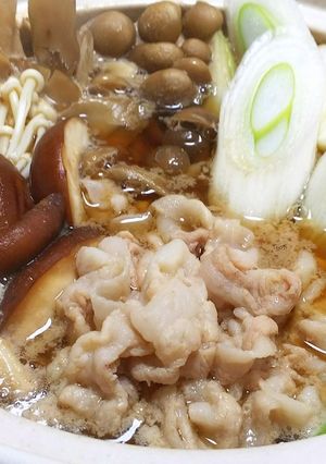 タップリきのこ と豚バラ肉のシンプル鍋-レシピのメイン写真