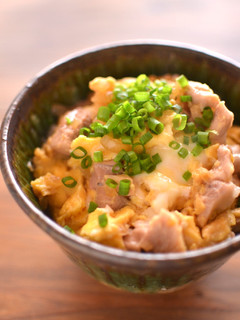 発酵玉ねぎの親子丼*レンジ調理-レシピのメイン写真