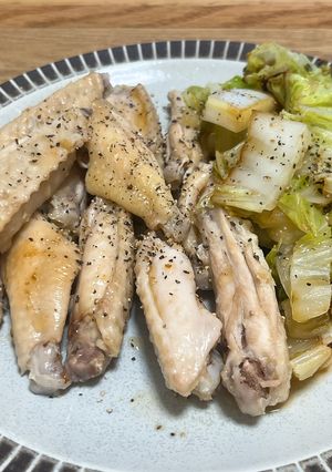 白菜と手羽中の蒸し焼き-レシピのメイン写真