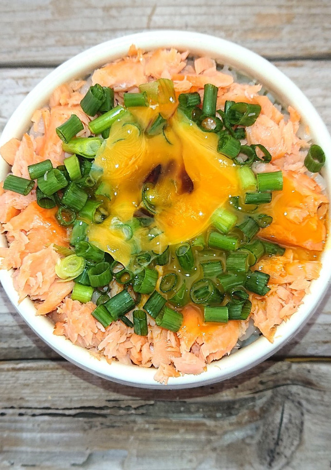 簡単トースター任せ、ほぐし塩鮭丼-レシピのメイン写真