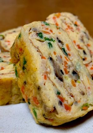 お弁当に♡鶏そぼろとたっぷり野菜の卵焼き-レシピのメイン写真