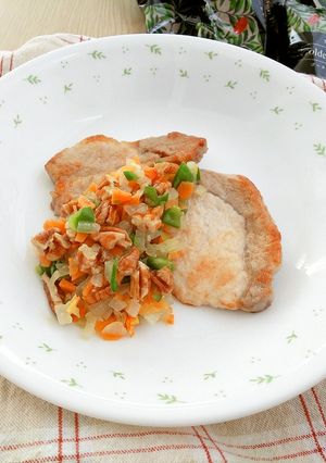 ごろごろピーカン！３色野菜に身を隠せ-レシピのメイン写真