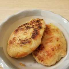 รูปของ 超簡単リメイク☆ポテトサラダのおやき♪