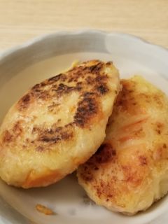 超簡単リメイク☆ポテトサラダのおやき♪-レシピのメイン写真