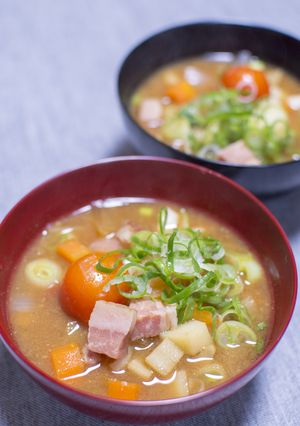 萬幻豚ベーコンの味噌汁-レシピのメイン写真