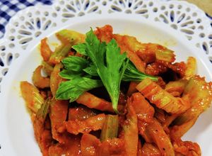 牛カルビ肉とセロリのコチャン炒め-レシピのメイン写真