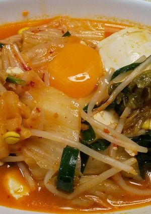 キムチ鍋風【簡単】味噌スンドゥブチゲ-レシピのメイン写真