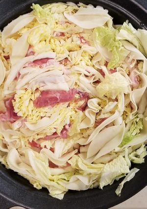 白菜・豚肉・餃子の皮のミルフィーユ鍋-レシピのメイン写真