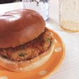 残り物で コロッケバーガー