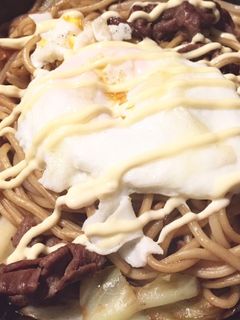 簡単、目玉焼き焼きそば-レシピのメイン写真