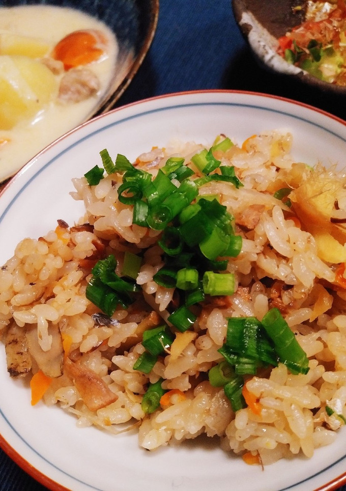 さばの味噌煮缶de炊き込みご飯-レシピのメイン写真