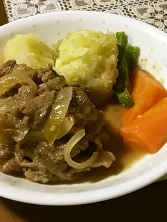 牛バラ肉のワイン煮込み-レシピのメイン写真