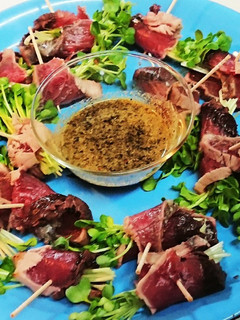 かいわれ大根の鰹のたたき巻きサラダ-レシピのメイン写真