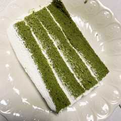 รูปของ 抹茶のシフォンロールケーキの変化形