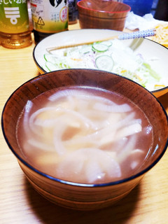 簡単‼️ハムと玉ねぎのコンソメスープ-レシピのメイン写真