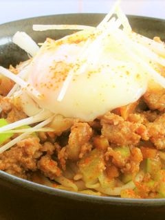 豚ひき肉と白ねぎの辛味まぜそば-レシピのメイン写真