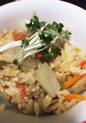 山うどの炊き込みご飯-レシピのメイン写真