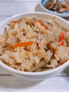 御馳走とりごぼう炊き込み御飯-レシピのメイン写真