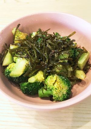ブロッコリーと出汁がら昆布のゴマ醤油炒め-レシピのメイン写真