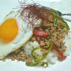 รูปของ 簡単☆カフェご飯（タイ風）ガパオライス