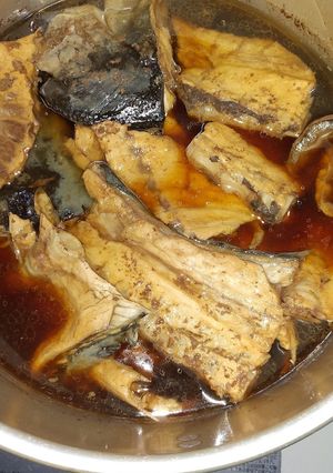 ご飯に美味しいハマチのアラ炊き-レシピのメイン写真