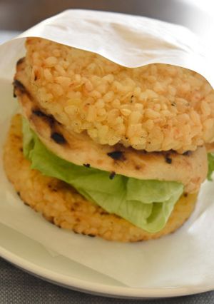 和風グリルチキンのライスバーガー-レシピのメイン写真