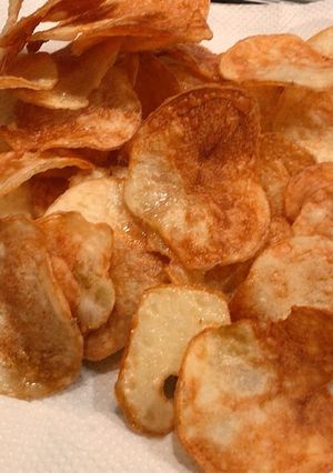 4種の粉でパリッと旨い、ポテトチップス-レシピのメイン写真