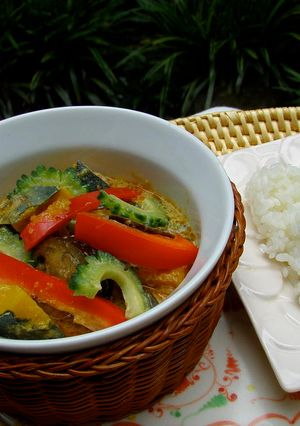 夏野菜いっぱい！まろやかイエローカレー-レシピのメイン写真