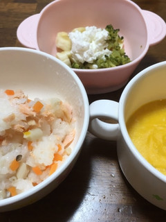 10ヶ月☆鮭ごはん スープ チーズ和え-レシピのメイン写真