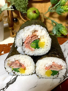 ローストビーフと菜花の太巻き寿司-レシピのメイン写真