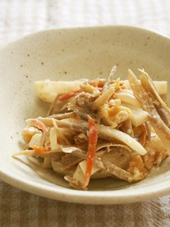 ごぼうのきんぴらリメイク!大根とクルミで-レシピのメイン写真