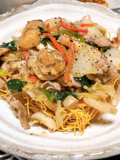 冷蔵庫の残り物で栄養たっぷり皿うどん♡-レシピのメイン写真