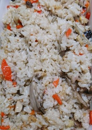 シロさんの炊き込みご飯風q(^-^q)-レシピのメイン写真