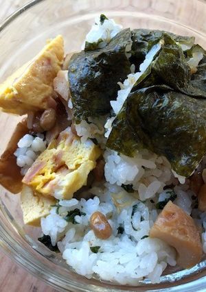 納豆とちくわ・卵焼きの混ぜご飯-レシピのメイン写真