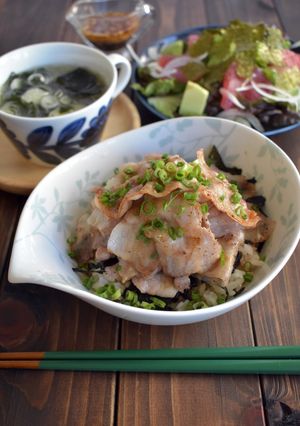 焼肉のたれ使用♪豚の焼肉丼-レシピのメイン写真