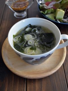 湯戻し不要♪さっぱりワカメと春雨スープ-レシピのメイン写真