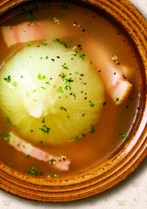 新玉ねぎの丸ごとスープ-レシピのメイン写真