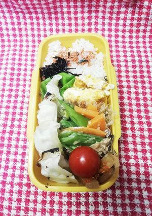 ママ弁当♡残り物。餃子2/4-レシピのメイン写真