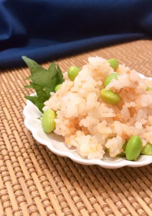 鮭フレークと枝豆の混ぜご飯-レシピのメイン写真