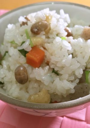 美人レシピ・炒り大豆炊き込みご飯-レシピのメイン写真